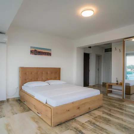 For Four Apartment Navodari