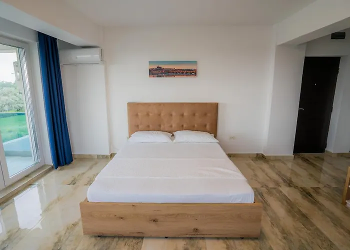 For Four Apartmán *